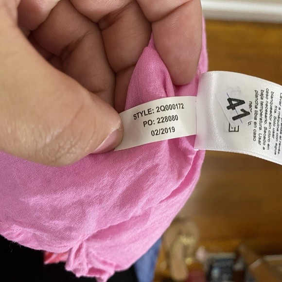 Vineyard Vines women's pink/red tile Otomi off the shoulder romper sz med - Picture 9 of 9